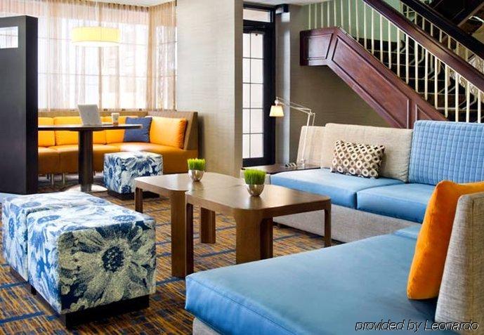 Готель Courtyard Wilmington Downtown Інтер'єр фото